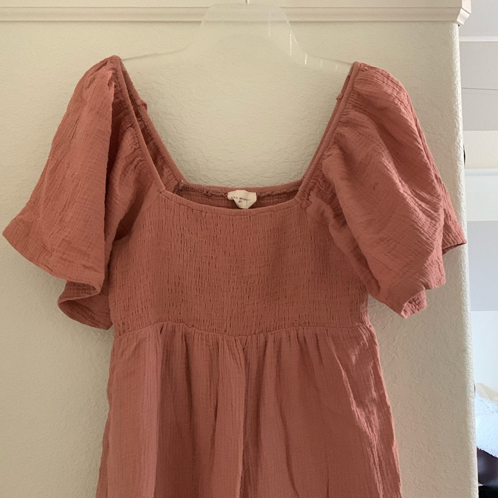 Cute salmon dress with pockets